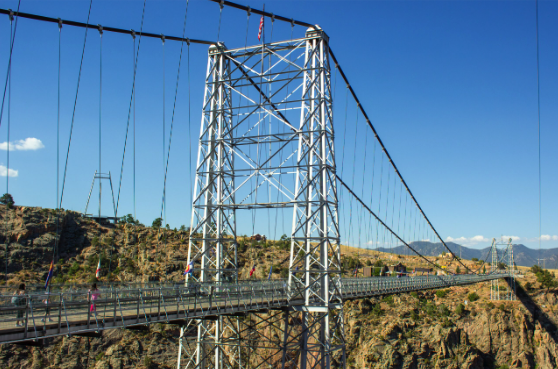 The park plaza and grounds beside the Royal Gorge Bridge